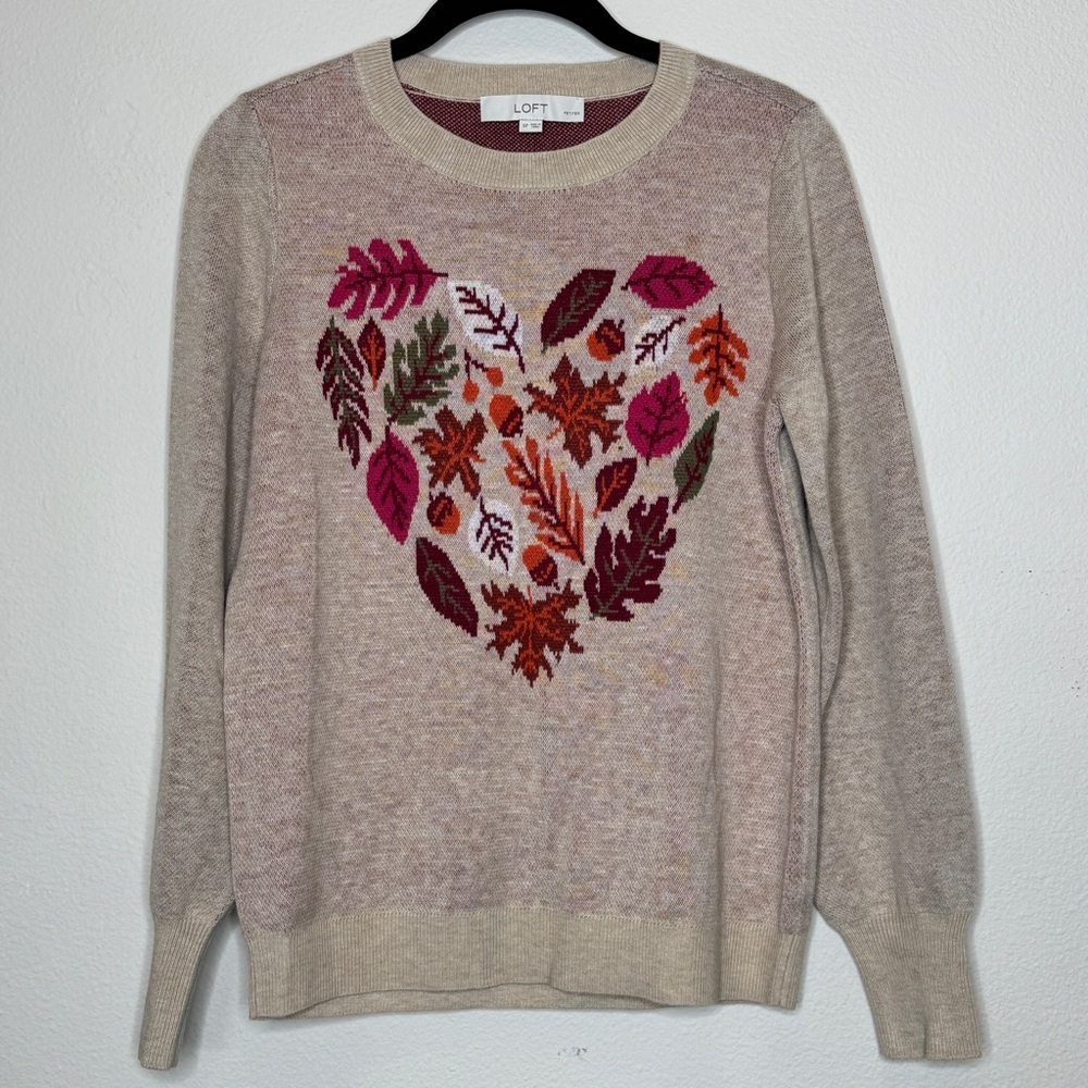 LOFT Women's Beige Sweater with Fall Heart Leaf Pattern Small Petite